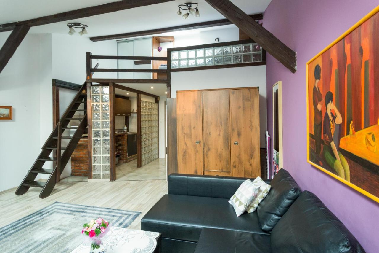 Апартаменты Gorgeous Loft In Perfect Location! Краков Экстерьер фото