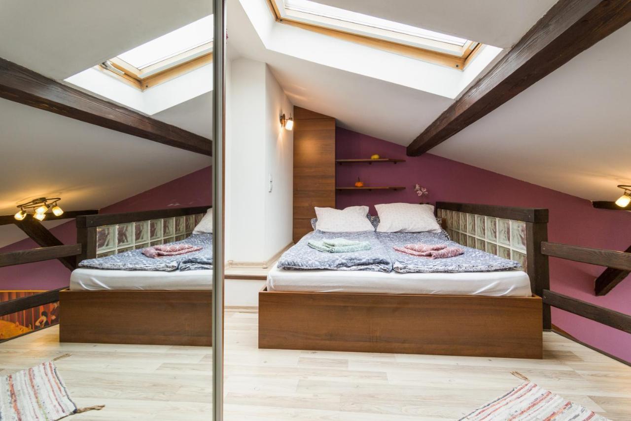 Апартаменты Gorgeous Loft In Perfect Location! Краков Экстерьер фото